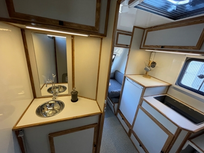4 Kişilik Çekme Karavan 3.90 M - 5