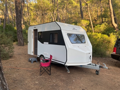 4 Kişilik Çekme Karavan 3.90 M - 1