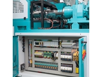 Machine d'extrusion de semelles TR-PVC bicolore 2 stations - 5