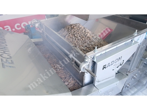 Machine à rôtir les fruits secs en 3 bandes de 150-300 kg / h