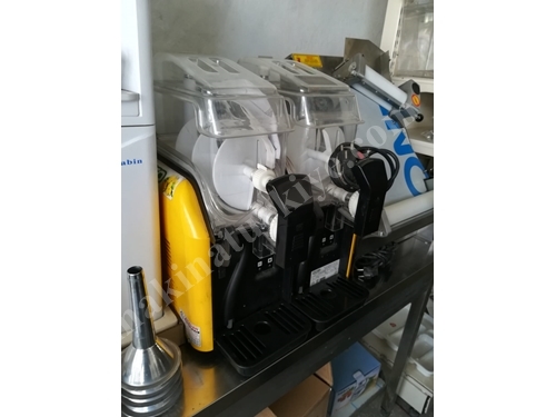 BUZLAŞ  Makinası 5+5 LT..ELMECO