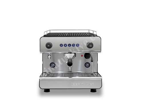 6 Litre Kapasiteli Tek Gruplu Espresso Kahve Makinesi