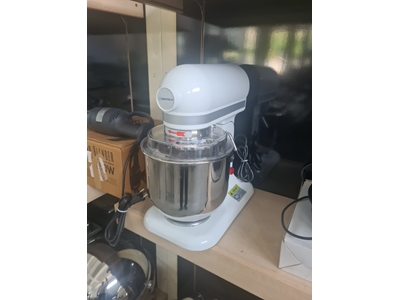 8 Litrelik Set Üstü Mutfak Mikseri  - 1