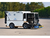 2m3 and 3m3 Hydrostatic Compact Road Sweeper Machine - 2