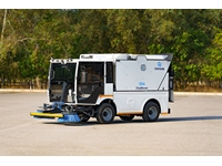 2m3 and 3m3 Hydrostatic Compact Road Sweeper Machine - 7