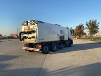10 M³ Truck Mounted Vacuum Road Sweeping Equipment - 2
