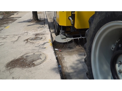 2m³ Yol Sulama Yıkama İlaçlama ve Süpürme Aracı - 6