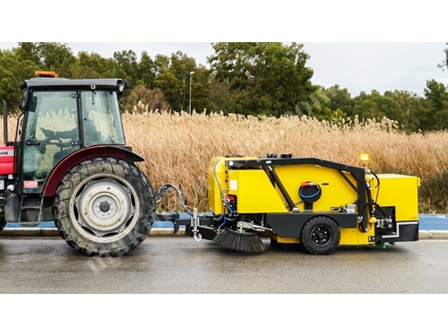 2m³ Road Irrigation Washing Spraying and Sweeping Machine Towed by Tractor