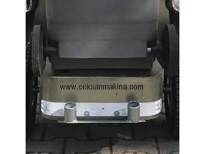 Elle Çekilir Tip (24V) Elektrikli Yol Süpürme Makinası - 2