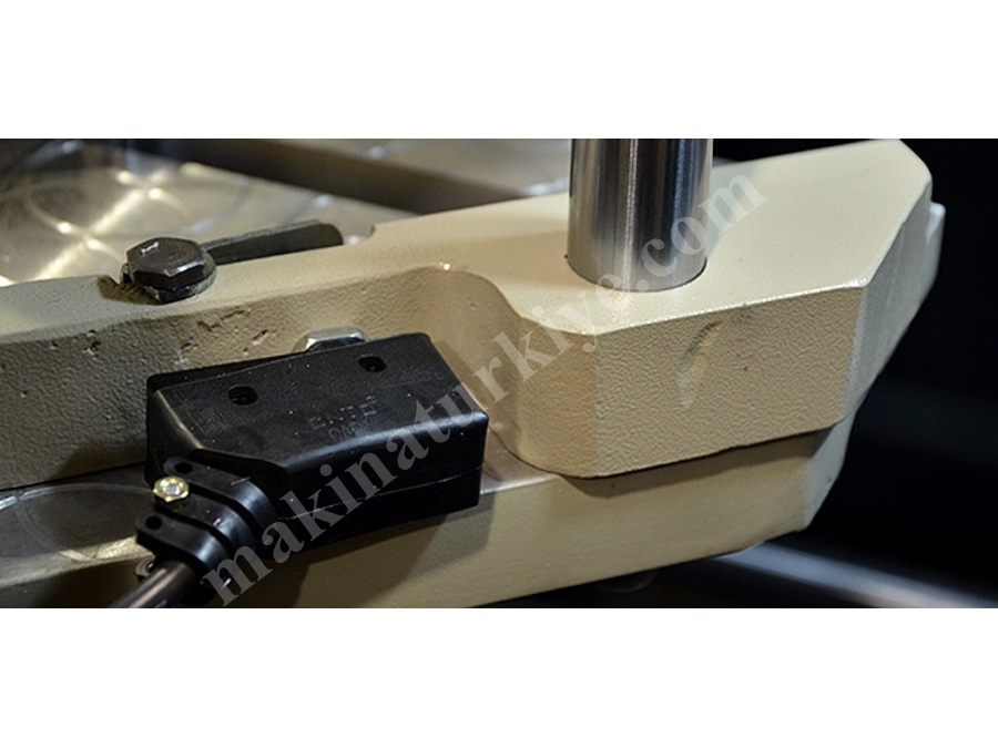KT 002 (2 Bıçaklı) Pvc Köşe Temizleme Makinesi