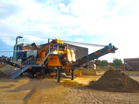 Mobile Sand Screening Machine with 120-200 Tons/Hour Capacity - 1
