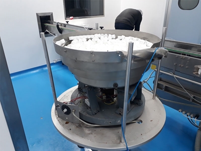 Vibrasyonlu Kapak Besleme Makinesi - 5