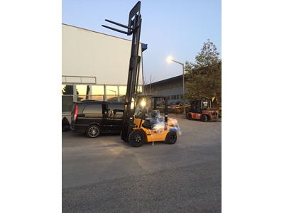 Dizel 3 Ton Kapasiteli Forklift - 3