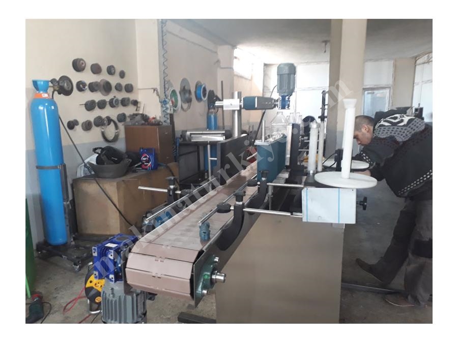 Her Türlü Şişe Teneke vb Etiketleme Makinası