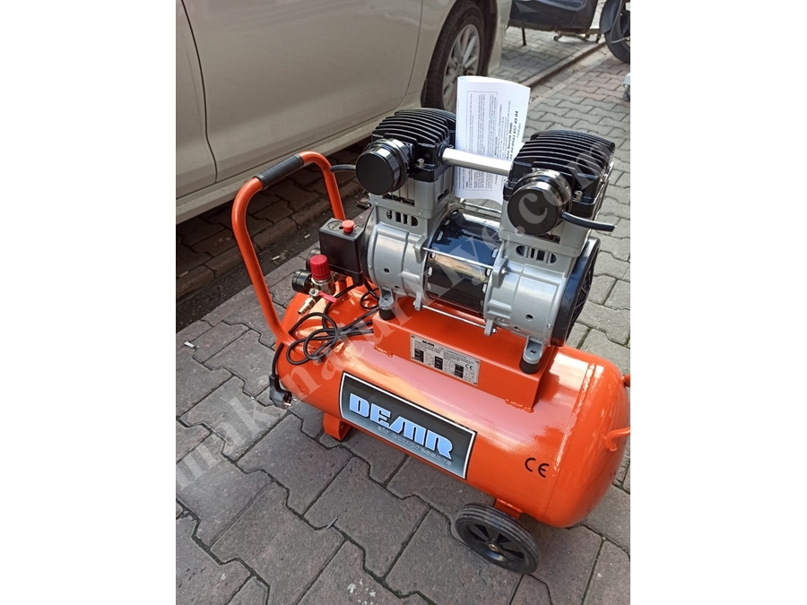 100 Litre Kapasiteli Sessiz Hava Kompresörü
