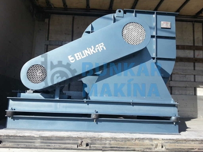 Ventilateur centrifuge industriel de 12000 m3 / heure - 5
