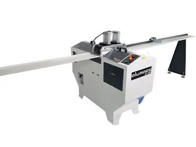 1.5 kW SD PVC Moldless Slat Cutting Machine