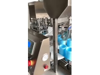 Remplisseuse automatique de lingettes humides rotative - 1