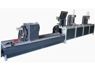 Machine d'ouverture de filtres pour tubes de forage en PVC et tubes ondulés