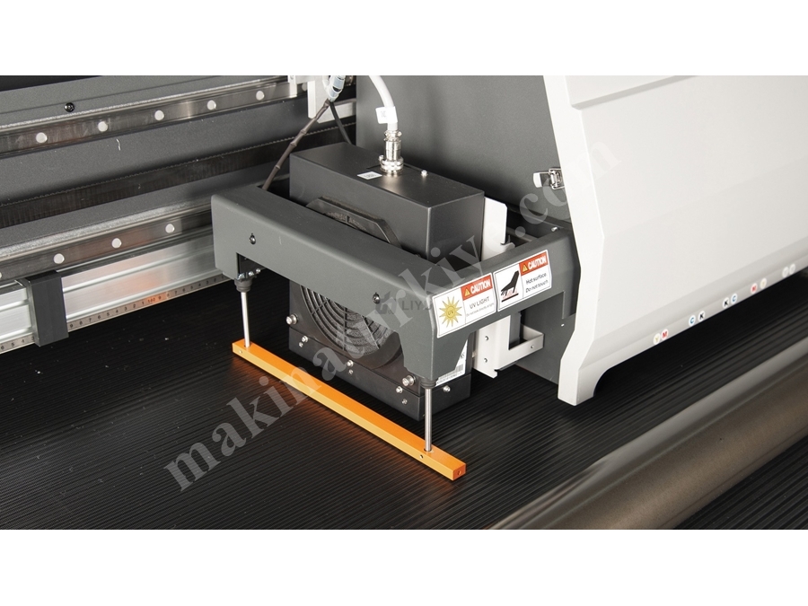 16 Kafalı 2050 mm Hybrid Uv Baskı Makinası