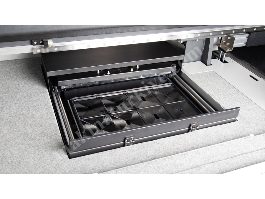 16 Kafalı 2050 mm Hybrid Uv Baskı Makinası
