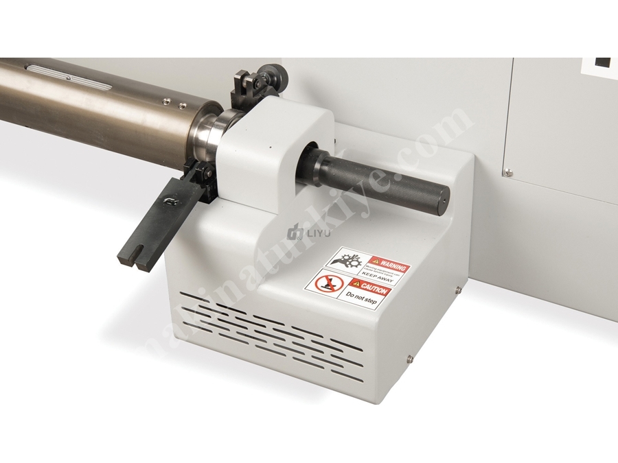 16 Kafalı 2050 mm Hybrid Uv Baskı Makinası