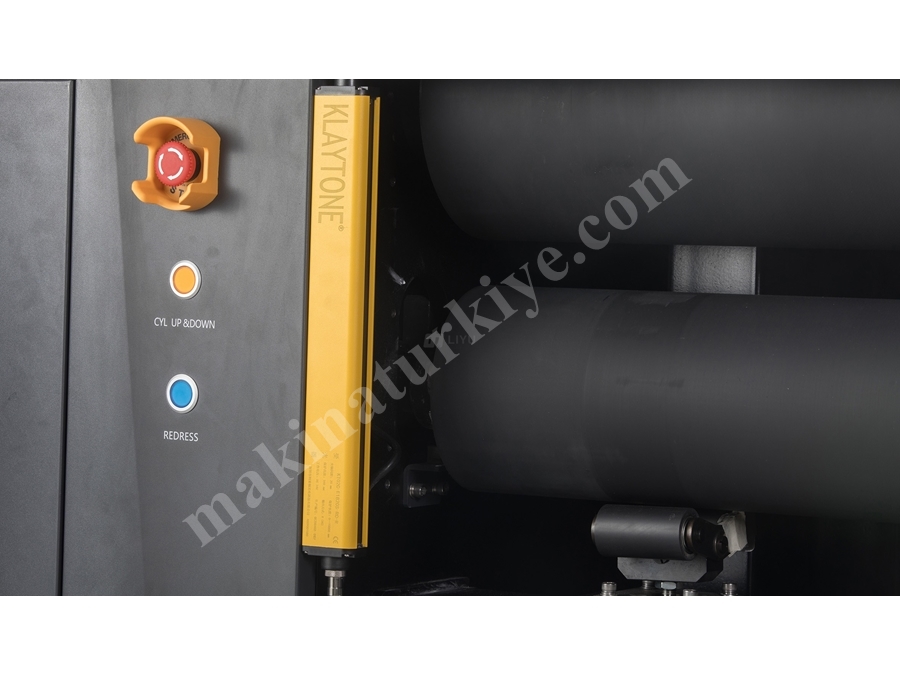 16 Kafalı (8700X1620x1971 Mm) Uv Baskı Makinası