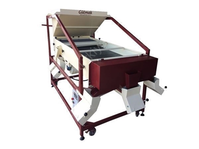 900 Kg/Hour Vibrating Nuts Sieving Machine - 3