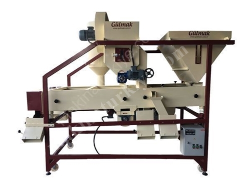 450-900 Kg/Hour Vibrating Nuts Sieving Machine