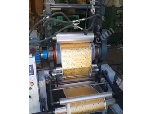 Machine de gaufrage en creux Frekşinel de 1000 mm