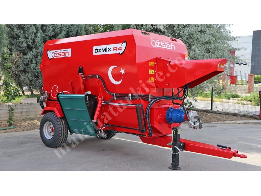 Çift Yatay Helezonlu Yem Karma Makinası