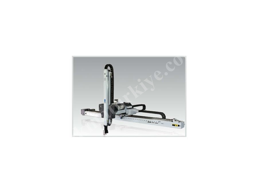 ST3 2000 (2800 Mm) Traverse Strok Ürün Alıcılı Robot Makinası