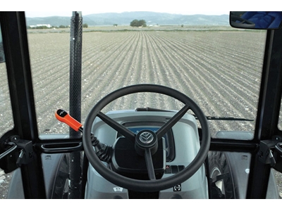 Tracteur diesel New Holland de 110 ch - 2