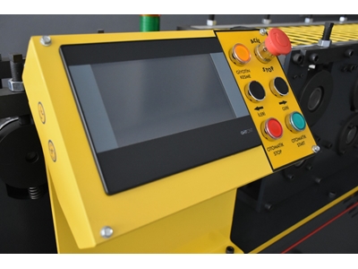 Machine à cintrer les plaques en forme de volet à rainure verticale de calibre 65 - 6