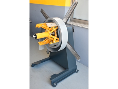 Machine à cintrer les plaques en forme de volet à rainure verticale de calibre 65 - 5