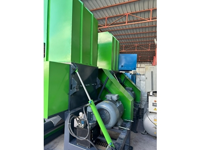 PE PP HDPE PVC ABS ve Benzeri 90'lık Plastik Kırma Makinası - 1