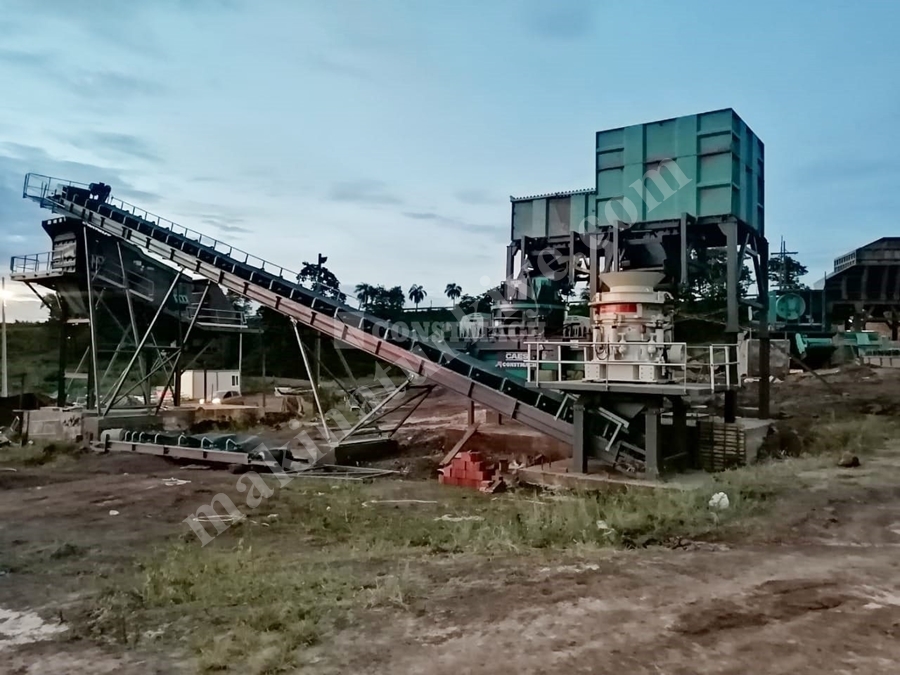 7200 Kg Hazne Kapasiteli Konik Kırıcı