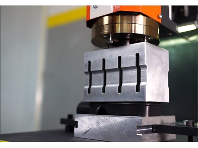 Basınç Ayarlı Ultrasonik Press Makinesi - 1