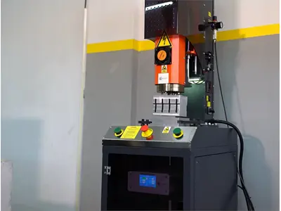 Basınç Ayarlı Ultrasonik Press Makinesi