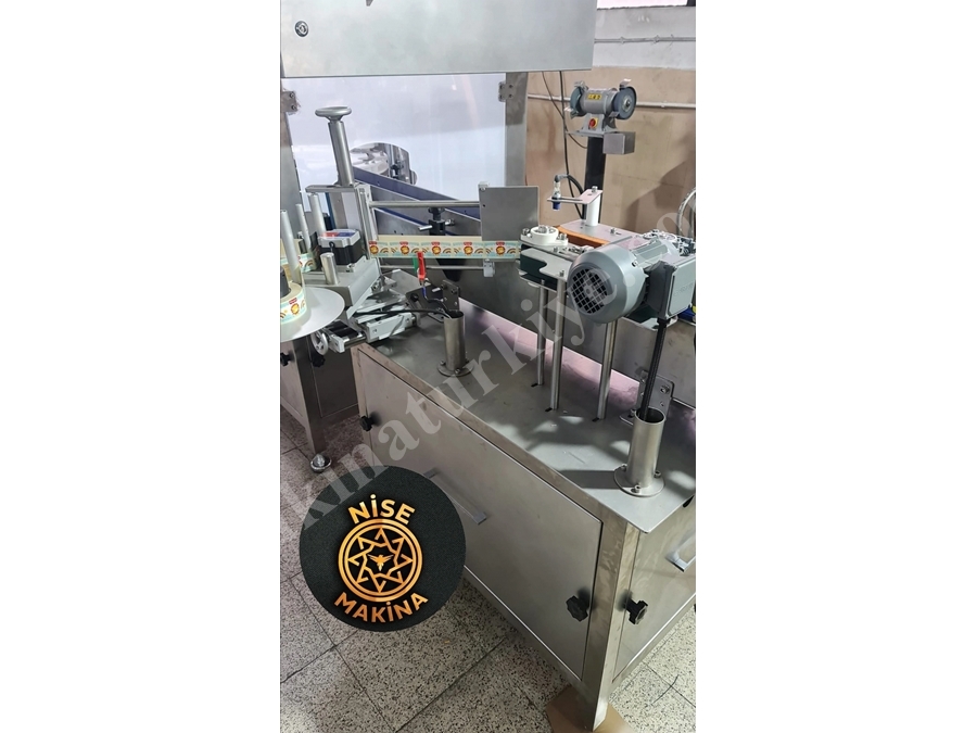 Konveyörlü Etiket Yapıştırma Makinası