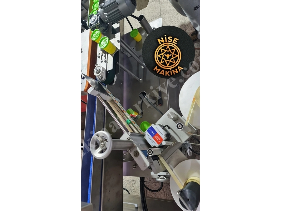 Konveyörlü Etiket Yapıştırma Makinası
