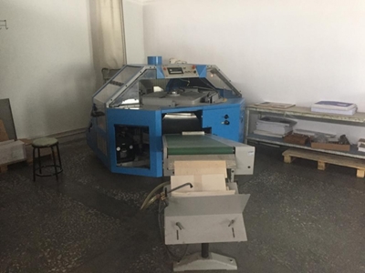Amigo Plus Automatic Lid Attaching Machine - 2