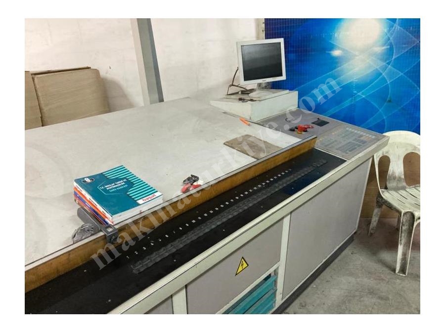 Roland 704 4 Renk Ofset Baskı Makinesi