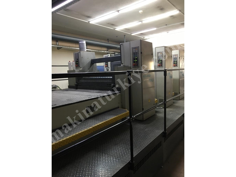 Roland R 705 3B L 74x104 Cm 5 Renkli Ofset Baskı Makinesi