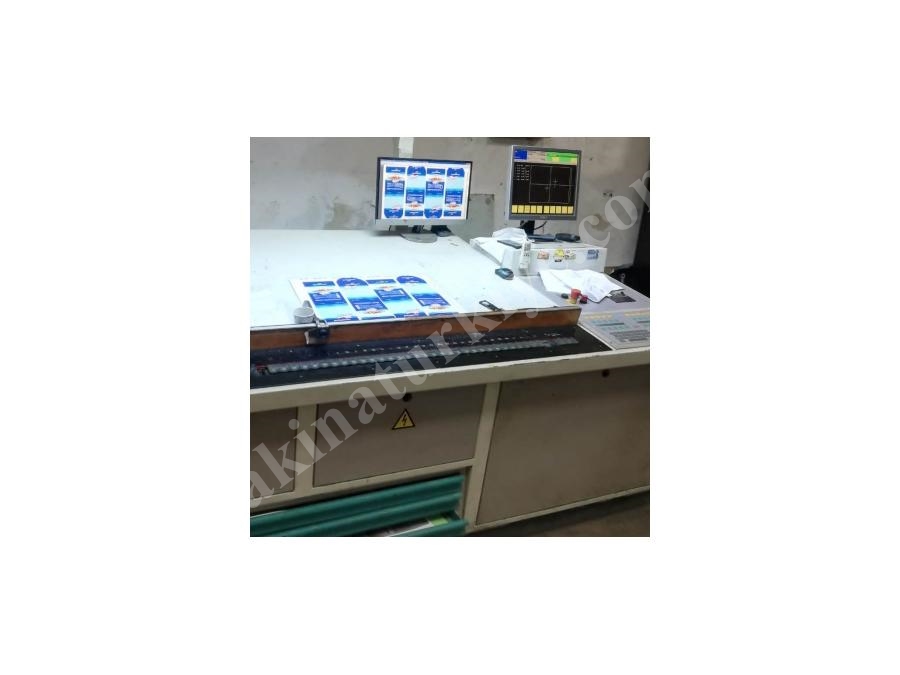 Roland 705 5 Renk Ofset Baskı Makinesi