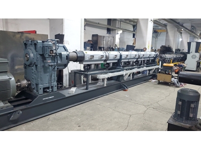 130 mm Vidalı Yan Beslemeli Granül Extruder