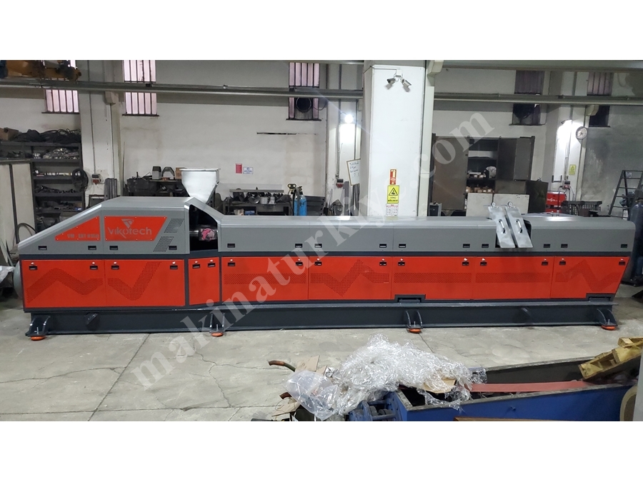 160 mm Vidalı Yan Beslemeli Granül Extruder