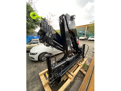 Hiab Uzaktan Kumandalı Mobil Vinç  - 4