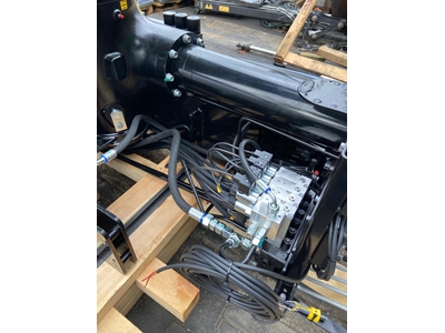Hiab Uzaktan Kumandalı Mobil Vinç  - 7