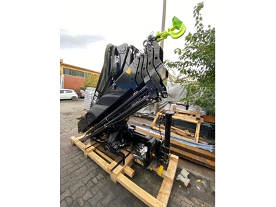 Hiab Uzaktan Kumandalı Mobil Vinç  - 6